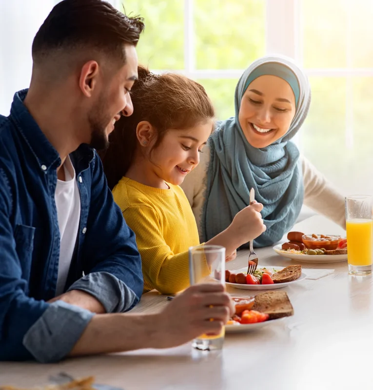 family-breakfast-juice